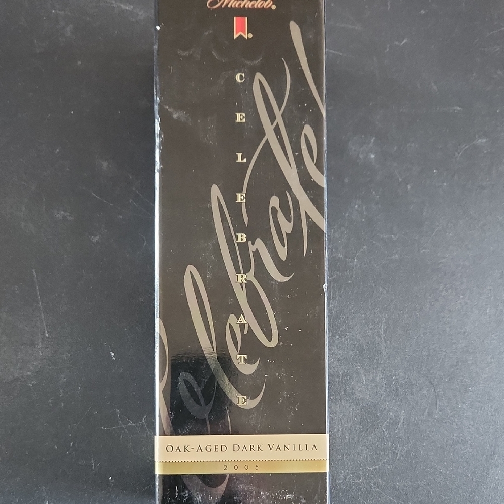 Michelob 2005 Oak-Aged Dark Vanilla Bottle